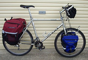 http://www.bikejournal.com/images/hoogiegiant_loaded.jpg